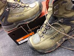 sold simms g3 guide boot size 13 vibram soles great