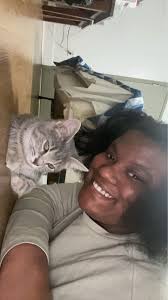 What are Roxanne Wolf's personality traits and behaviors?