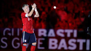 Fanlieblinge philipp lahm und bastian schweinsteiger nun auch als icons vertreten neben altbekannten gesichtern haben es natürliche auch neue spieler unter die icons in fifa 21 geschafft. Football News Germany Icon Bastian Schweinsteiger Calls Time On His Professional Playing Career Sport360 News