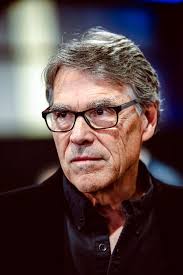 How Rick Perry Became a Fervent Advocate for the Psychedelic Ibogaine