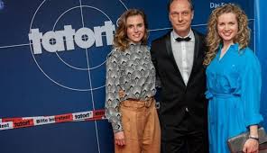 Ist irgendeine figur in diesem tatort überhaupt zurechnungsfähig oder hat ein minimum an evolutionsbasierter impulskontrolle? Tatort Das Nest