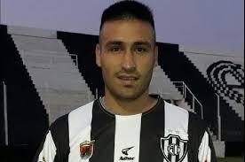 Héctor Cuevas se sumó ayer al Ferro