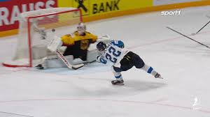 Erst sorgte kahun (34.) nach starker vorarbeit von draisaitl für den erneuten ausgleich, im schlussdrittel war es draisaitl (46.) selbst. Eishockey Wm Finnland Deutschland 2 1 Tore Und Highlights Im Video