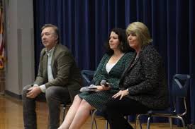 Legislators talk issues at MHS forum
