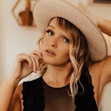 Kortney Peterson (@hairbykort)