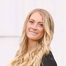 Starla Cain's Instagram, Twitter & Facebook