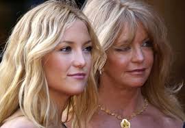 Kate hudson in checks out of lax. Goldie Hawn Kate Hudson 35 Portraits Of Famous Mothers And Daughters Purple Clover