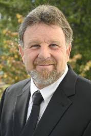 Glenn Waddell's Instagram, Twitter & Facebook