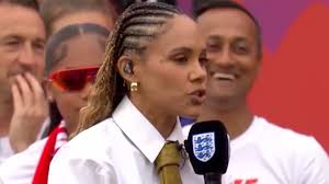 Alex Scott forced to intervene after comment from England Lioness during  Euro 2025 trophy celebrations