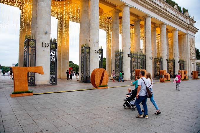 Why do so many Russian cities have 'Gorky Parks'?