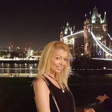Его избранницей стала психолог анна. Rebrova Okolcevala Lyubovnica Smi