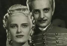 Itt van egy helyen az összes Halloween-film trailere!