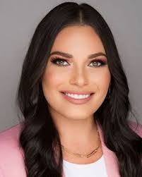 Patricia Shutt's Instagram, Twitter & Facebook