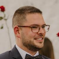 100+ perfiles de «Kehm»