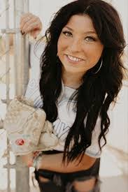 Alexa Meyer's Instagram, Twitter & Facebook