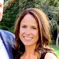 Nicole Hubbell's Instagram, Twitter & Facebook