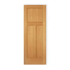 The outer surface is cut from american white oak for attractive pale wood tones and natural grain patterns. 3 Panel Shaker Red Oak 591 Craftwood Products For Builders And Designers In Chicago