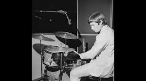 【8月25日 afp】（更新）英ロックバンド、ザ・ローリング・ストーンズ（ the rolling stones ）のドラマー、チャーリー・ワッツ（ charlie watts ）さんが24日、死去した。 80歳。 ãƒ‰ãƒ©ãƒžãƒ¼ãƒãƒ£ãƒ¼ãƒªãƒ¼ ãƒ¯ãƒƒãƒ„ã®å‰å¤§ã• æ¾æž—æ­£æ›‰ Seigyo ã‚ªãƒ•ã‚£ã‚·ãƒ£ãƒ«ãƒ–ãƒ­ã‚°