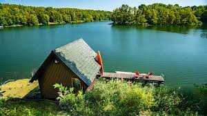 Ein haus zu kaufen ist eine mögliche alternative zur miete. Einsame Hutte Am See Mieten Blockhaus Schorfheide Am Udersee