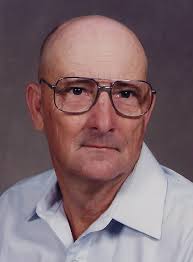 THOMAS 'SNAKE' LOMAN REYNOLDS Mr. Thomas 'Snake' Loman Reynolds, age 86, of  Vernon, Florida passed away August 29, 2018 at his home. He was born  September 17, 1931 in Beelick Knob, West