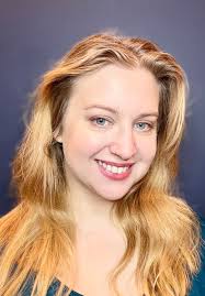 We are throwing it back today to one of our dear Adult Program teachers &  her stunning dancing days: Samara Baldwin! 😍 It also just so happens to be  her BIRTHDAY, so