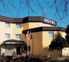 Conveniently located 8km from the frankfurt international airport, the hotel opened in june 2017. Airport Hotel Step Inn Deutschland Kelsterbach Booking Com