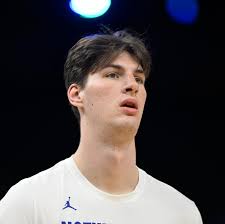 Olivier Rioux height: How tall is Florida basketball's tallest player?