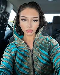 Char Wilson (@charlizewilson_) • Instagram photos and videos