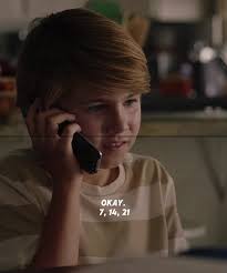 911 Lone Star Lynn Stands with Cap