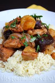 Poulet Aux Fruits Secs A La Marocaine Le Nouveau Site Metro Cuisine Marocaine Recettes De Cuisine Plats Mijotes