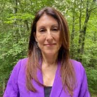 Leah Larocco's Instagram, Twitter & Facebook