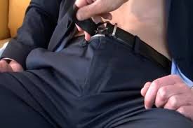 Something you'd call a person, implying vaguely that the person is clueless or inferior. Suit At Good Gay Tube