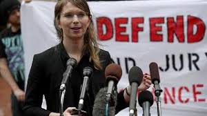 Chelsea elizabeth manning is an american activist and whistleblower. Chelsea Manning Says She Won T Testify On Wikileaks Despite Risk Of Jail Euronews