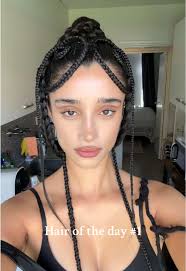 Queen Hairstyle Beauty Athens