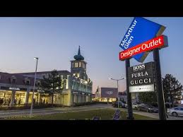 Opened in 1998, the parndorf outlet is the first of mcarthurglen's designer outlets in austria. Fashion Outlet Parndorf Parndorf Destimap Destinations On Map