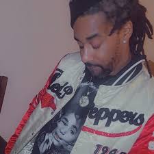 EDBROOKE aka Sunny Roseland give his fans a nice freestyle to hold them  over as he prepares for a new release. This new project, although untitled  at the moment, will be something