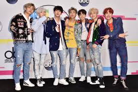 Belakangan memang tengah ramai dibicarakan tentang bts meal, menu makanan yang terinspirasi dari idol grup korea selatan, bts. Nach Mcdonald S Bts Sind Neue Gesichter Von Louis Vuitton Bigfm