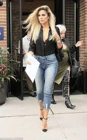 Along with her sisters, she has launched several clothing and fragrance collections. Inspiredlooks Khloekardashian Affordableoutfits Onabudget Khloe Kardashian Photos Khloe Kardashian Khloe
