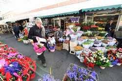 Bucuresti Piata De Flori George Cosbuc Agerpres ActualizeazÄƒ Lumea