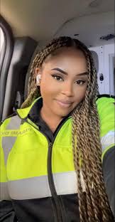 Hi Boomers, I am back! Stop for a minute and look what I have. I already  introduced you to Volume 1 of Digital Boss Academy and now, before bedtime,  I give you