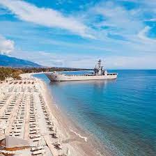 Θλιβόταν πραγματικά η ψυχή του καθώς έβλεπε να διώκονται τόσο ανελέητα οι χριστιανοί. Polemiko Ploio Sthn Paralia Pantelehmona Efhmerida Laos Beroia Hma8ias