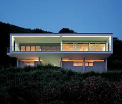 A lot of modern design implies practicality and modern mansions follow the principle to an extent. Italian Houses Villas In Italy Property E Architect