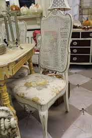 French Cane Back Chairs Ascp Old White And French Linen Www Tatteredelegance Blogspot Com Refinished Chairs Cane Back Chairs Painted Chairs