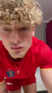 Melvin Myhre on X: RT if you want to be my 👅🍌 video 😏  t.co4mPiP8bvLr  X