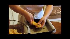 Alessandra ferramosca ci mostra come preparate la pitta di patate, un piatto tradizionale salentino. Pitta Di Patate Rustica Ricetta Salentina Youtube