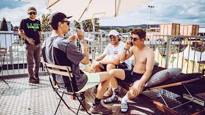 Discover more posts about frauenfeld. Das 13 000 Euro Ticket Luxus Campen Auf Dem Openair Frauenfeld Hiphop De