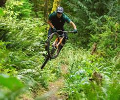 Enduro mountain bike racing is basically getting to the top of a mountain as quickly as possible, then racing back down. Enduro Bikes 2021 Das Sind Die Besten Modelle