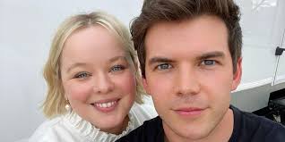 La Chronique des Bridgerton saison 3 : Penelope et Colin dans un premier  extrait