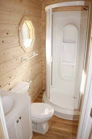Amenagement Petite Salle De Bain 2m2 En Bois Clair Idee Salle De Bain Petite Surface Salle De Bain 4m2 Idee Salle De Bain Comment Amenager Une Salle De Bain