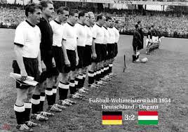 Mit einem triebzug der baureihe vt08. Deutschland Ungarn 1954 Agon Sportsworld